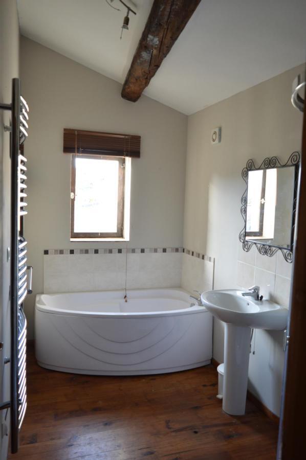 Azille L'Apartement Deluxe מראה חיצוני תמונה